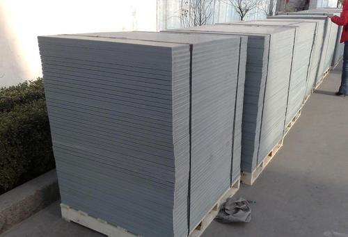 <a href=http://m.qi-xing.com/ target=_blank class=infotextkey>免燒磚托板</a>的種類